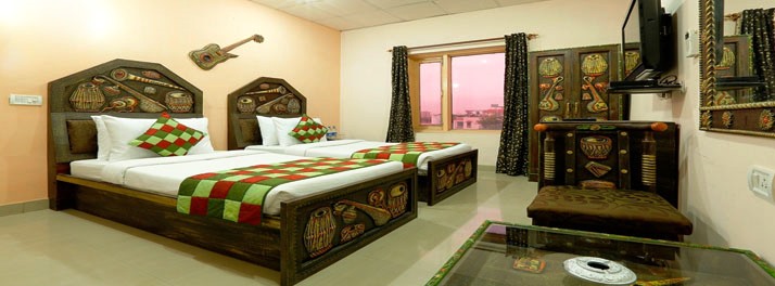 1669/Hotel Anand Lok - New Delhi 11.jpg